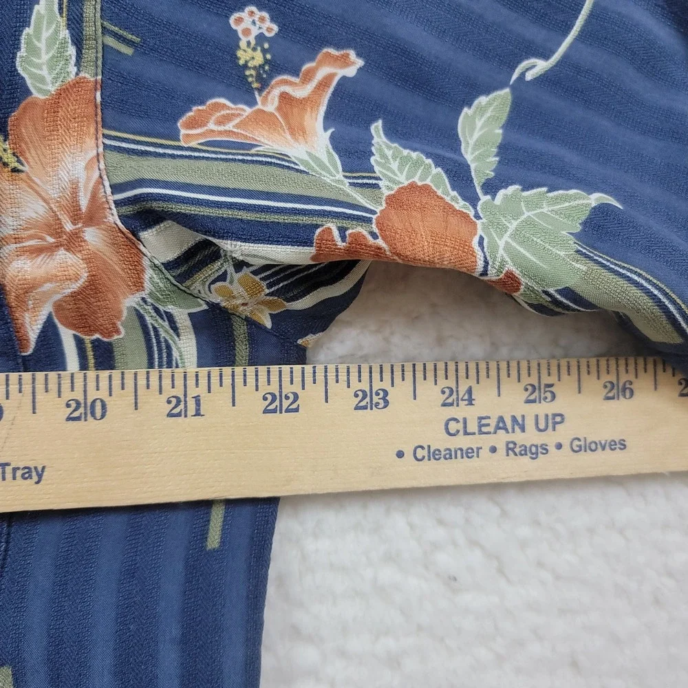 Tommy Bahama Button Up Shirt Mens Small Blue Silk Floral Hibiscus Camp Pocket